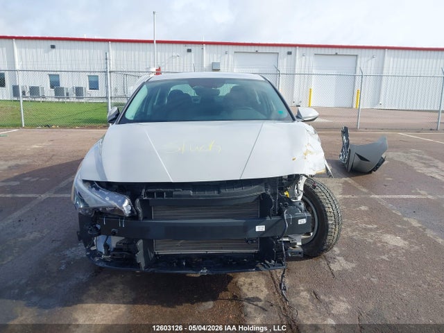 KMHLM4AG8NU315385 Hyundai ELANTRA SEL