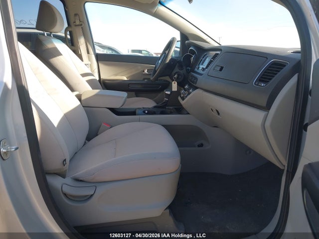 Продажа на аукционе авто 2017 Kia Sedona, vin: KNDMA5C15H6327812, номер лота: 12603127