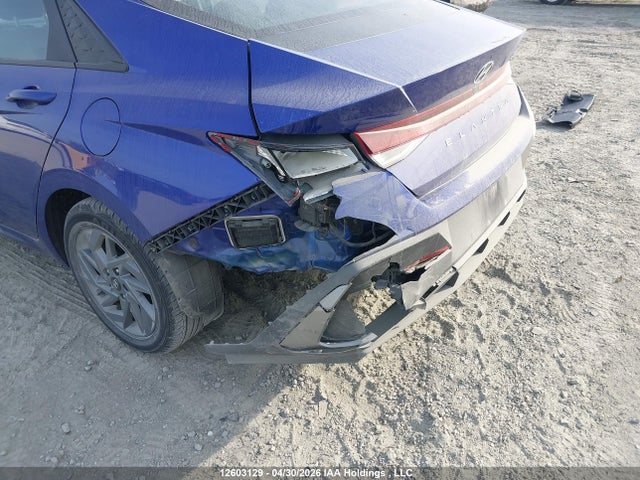 KMHLM4DGXRU793129 Hyundai ELANTRA SEL