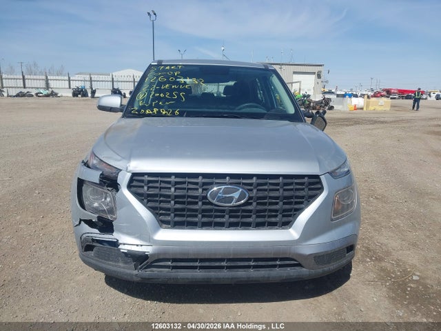 2022 Hyundai Venue Se მანქანა იყიდება აუქციონზე, vin: KMHRB8A33NU206255, აუქციონის ნომერი: 12603132