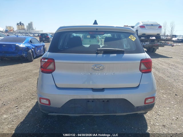2022 Hyundai Venue Se მანქანა იყიდება აუქციონზე, vin: KMHRB8A33NU206255, აუქციონის ნომერი: 12603132