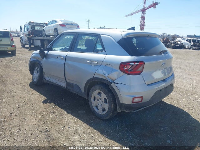 2022 Hyundai Venue Se მანქანა იყიდება აუქციონზე, vin: KMHRB8A33NU206255, აუქციონის ნომერი: 12603132