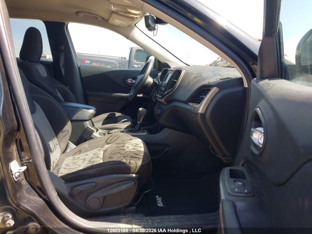 1C4PJLAB7EW322619 Jeep Cherokee Sport