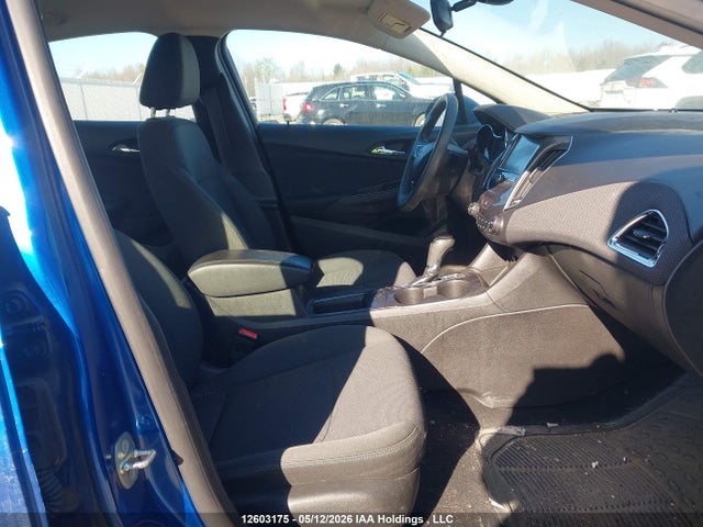 2017 Chevrolet Cruze Lt მანქანა იყიდება აუქციონზე, vin: 3G1BE5SM4HS502000, აუქციონის ნომერი: 12603175