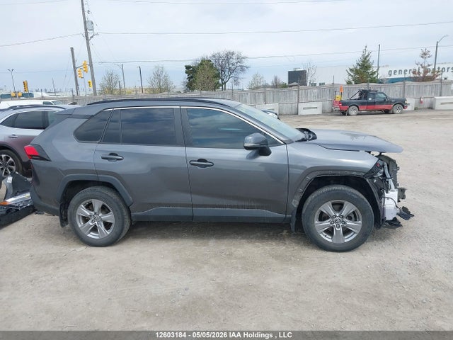 Продаж на аукціоні авто 2022 Toyota Rav4, vin: 2T3R1RFV3NC260800, номер лоту: 12603184