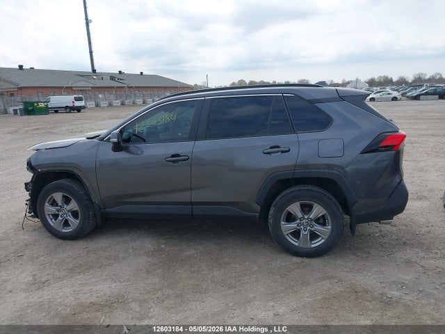 Продаж на аукціоні авто 2022 Toyota Rav4, vin: 2T3R1RFV3NC260800, номер лоту: 12603184