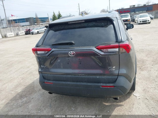 Продаж на аукціоні авто 2022 Toyota Rav4, vin: 2T3R1RFV3NC260800, номер лоту: 12603184