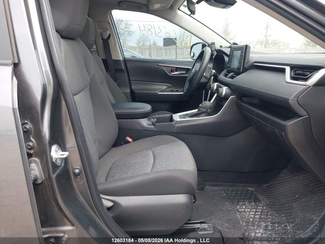 Продаж на аукціоні авто 2022 Toyota Rav4, vin: 2T3R1RFV3NC260800, номер лоту: 12603184