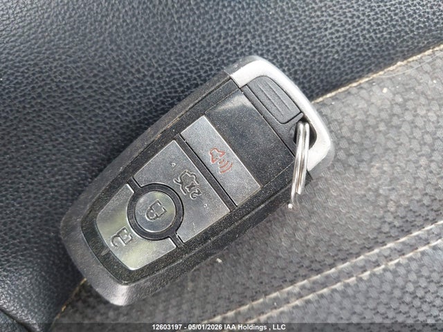 3FA6P0H77JR227961 Ford FUSION SE