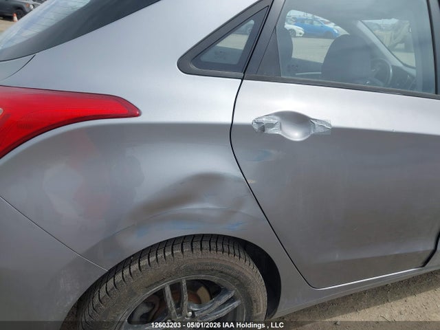 Продаж на аукціоні авто 2013 Hyundai Elantra Gt Gl, vin: KMHD25LE9DU075984, номер лоту: 12603203