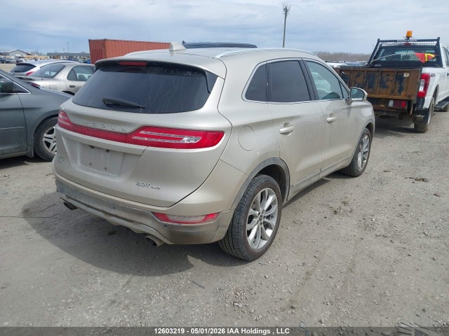 Lincoln MKC SELECT 2017 5LMCJ2D94HUL31613 Image 4