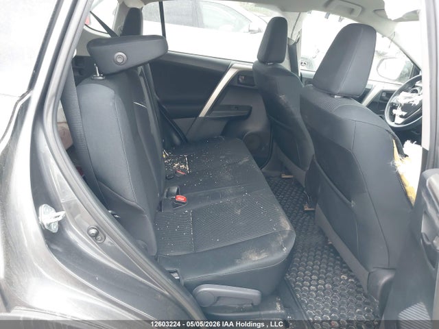 2T3ZFREV1FW206124 Toyota RAV4 LE