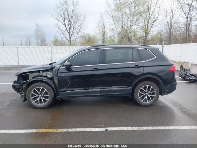 3VV2B7AXXJM082889 Volkswagen Tiguan Comfortline