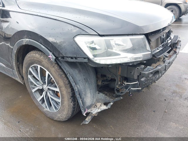 3VV2B7AXXJM082889 Volkswagen Tiguan Comfortline