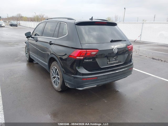 3VV2B7AXXJM082889 Volkswagen Tiguan Comfortline