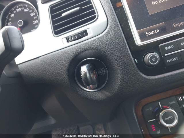 Aukcja sprzedaży 2013 Volkswagen Touareg 3.0 Tdi Comfortline/3.0 Tdi Execline/3.0 Tdi Highline, vin: WVGEP9BP9DD010245, numer aukcji: 12603250