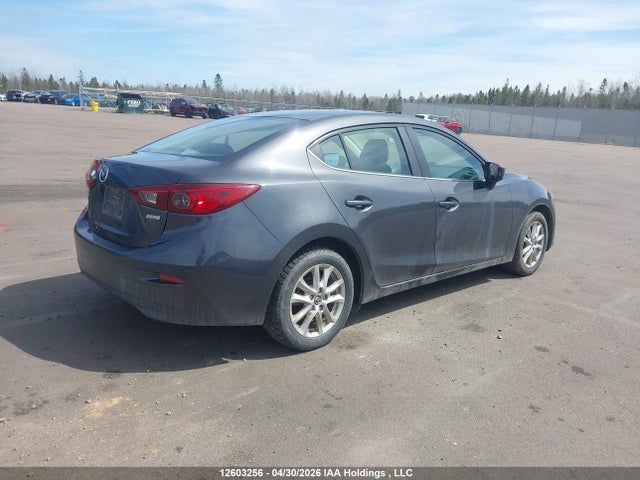 12603256 :رقم المزاد ، 3MZBM1V77GM237632 vin ، 2016 Mazda Mazda3 Gs مزاد بيع