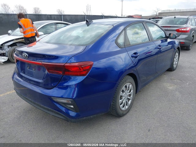 3KPF24AD7ME277397 KIA FORTE LX