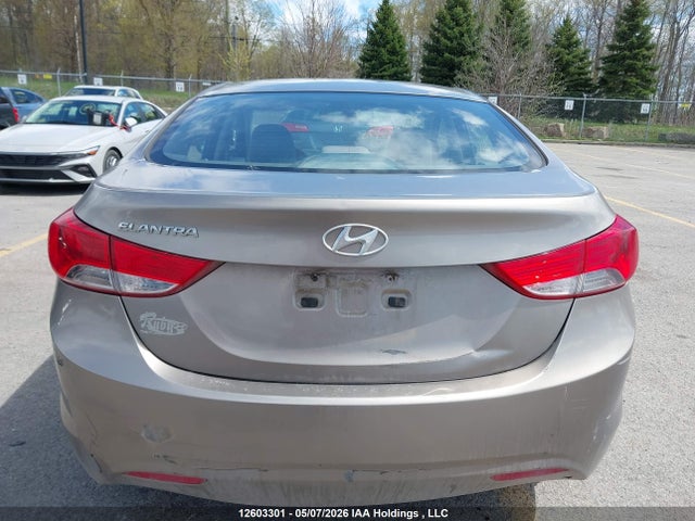 2011 Hyundai Elantra მანქანა იყიდება აუქციონზე, vin: 5NPDH4AE3BH054118, აუქციონის ნომერი: 12603301