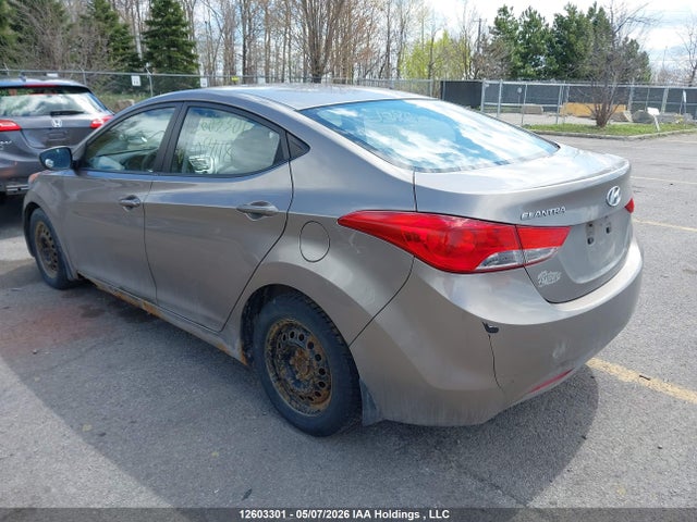 2011 Hyundai Elantra მანქანა იყიდება აუქციონზე, vin: 5NPDH4AE3BH054118, აუქციონის ნომერი: 12603301