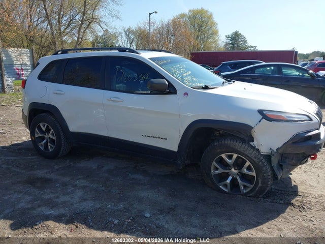 12603302 :رقم المزاد ، 1C4PJMBS4FW609809 vin ، 2015 Jeep Cherokee Trailhawk مزاد بيع
