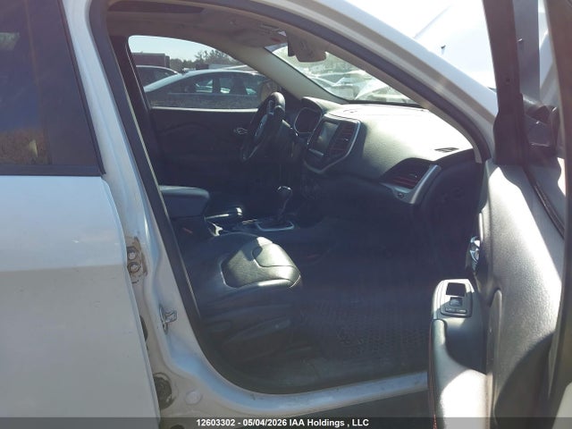 12603302 :رقم المزاد ، 1C4PJMBS4FW609809 vin ، 2015 Jeep Cherokee Trailhawk مزاد بيع