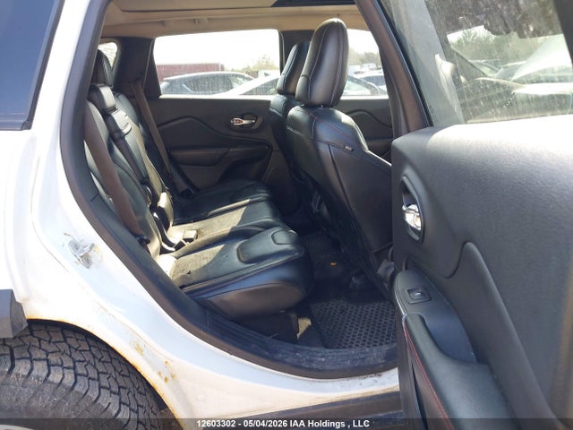 12603302 :رقم المزاد ، 1C4PJMBS4FW609809 vin ، 2015 Jeep Cherokee Trailhawk مزاد بيع