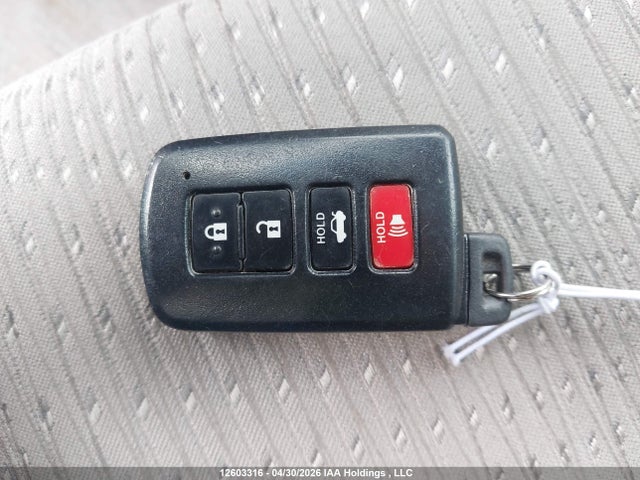 2012 Toyota Camry Hybrid Le მანქანა იყიდება აუქციონზე, vin: 4T1BD1FK3CU023065, აუქციონის ნომერი: 12603316