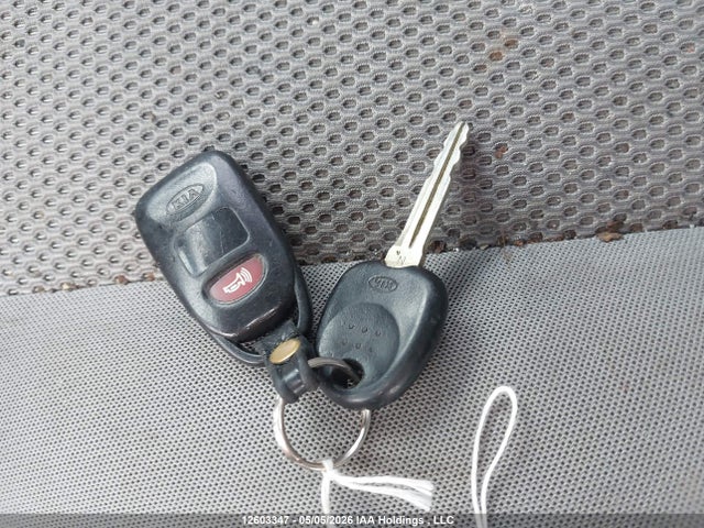 2007 Kia Rondo Ex/ex-premium/lx მანქანა იყიდება აუქციონზე, vin: KNAFG525577065209, აუქციონის ნომერი: 12603347