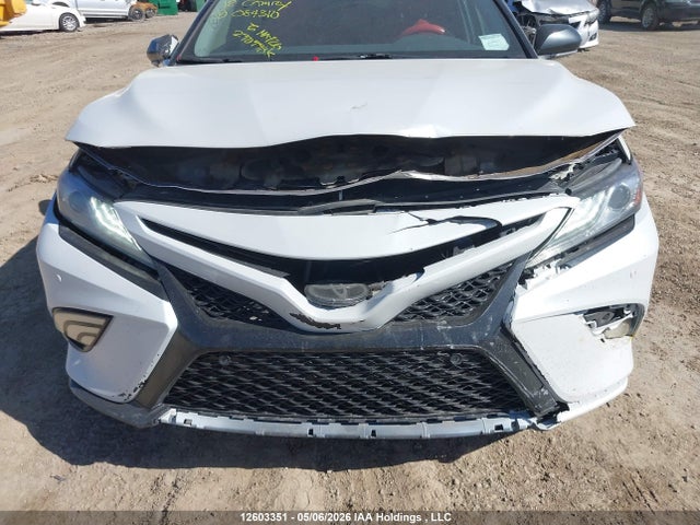 4T1B61HK3JU084310 Toyota Camry
