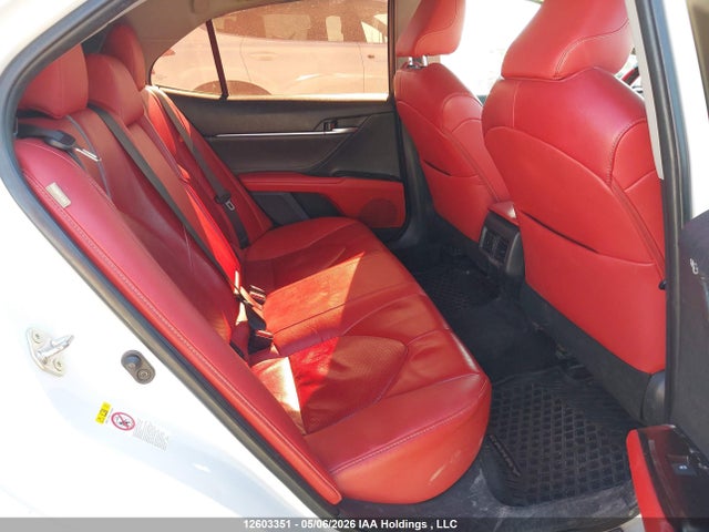 4T1B61HK3JU084310 Toyota Camry