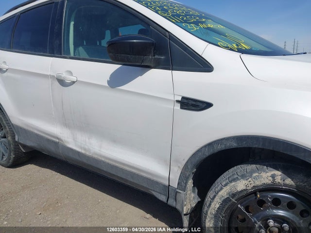 Продаж на аукціоні авто 2017 Ford Escape Se, vin: 1FMCU9GD2HUC82852, номер лоту: 12603359