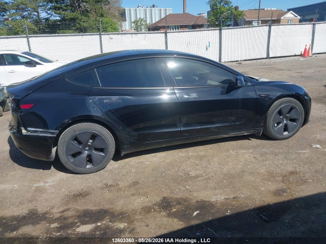 Tesla Model 3 Long Range 2022 5YJ3E1EB8NF346532 Image 13