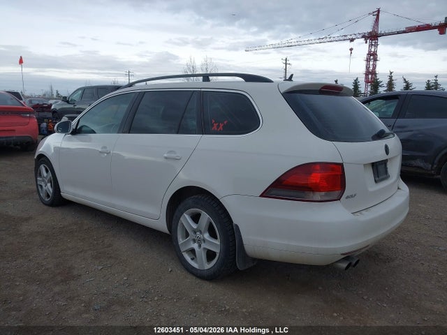 2013 Volkswagen Golf 2.0 Tdi Comfortline/2.0 Tdi Highline მანქანა იყიდება აუქციონზე, vin: 3VWPL7AJ3DM601442, აუქციონის ნომერი: 12603451