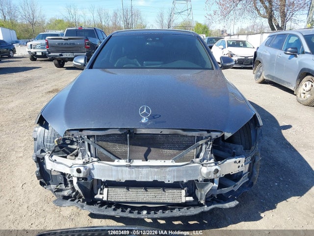 2015 Mercedes-benz C 300 4matic მანქანა იყიდება აუქციონზე, vin: 55SWF4KB7FU063331, აუქციონის ნომერი: 12603489