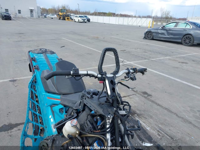 2BPSVCKD5KV000040 Skidoo Skidoo.