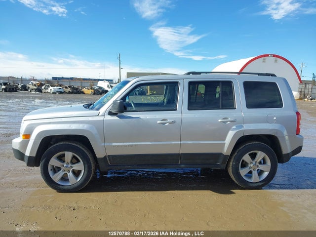 1C4NJRAB1ED568927 Jeep Patriot Sport/north