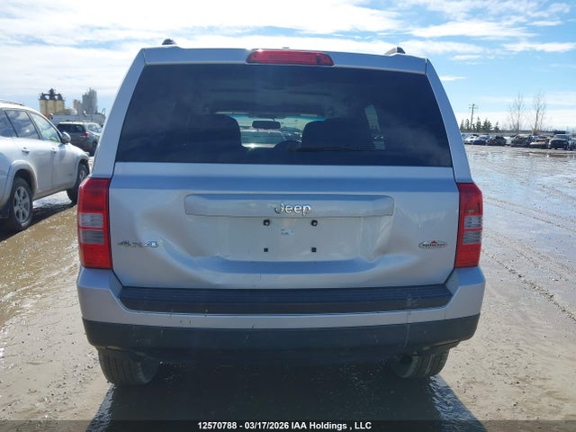 1C4NJRAB1ED568927 Jeep Patriot Sport/north