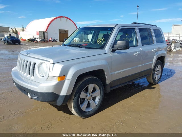 1C4NJRAB1ED568927 Jeep Patriot Sport/north