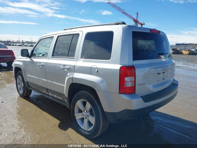 1C4NJRAB1ED568927 Jeep Patriot Sport/north
