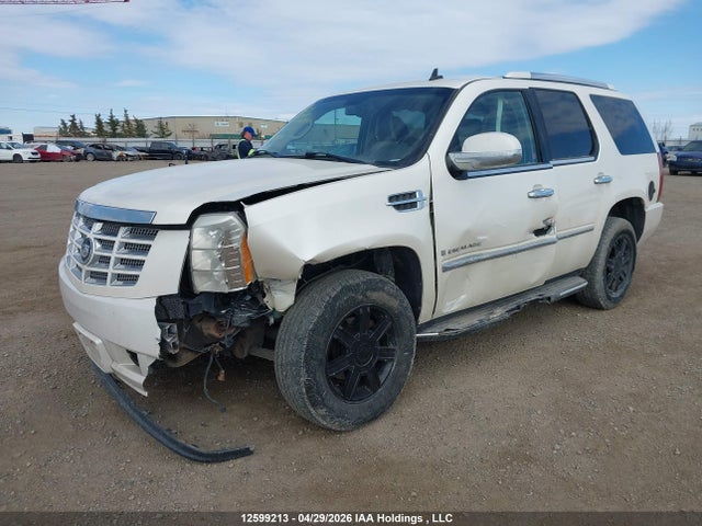 2007 Cadillac Escalade Standard მანქანა იყიდება აუქციონზე, vin: 1GYFK63817R343747, აუქციონის ნომერი: 12599213