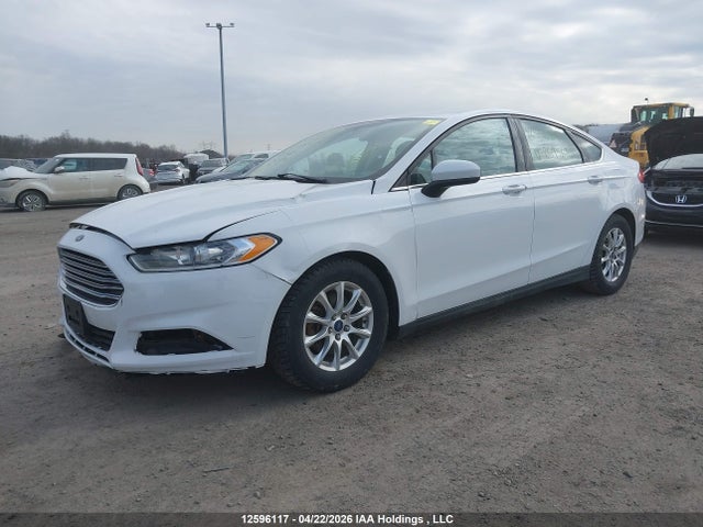 12596117 :رقم المزاد ، 3FA6P0G70FR259563 vin ، 2015 Ford Fusion S مزاد بيع
