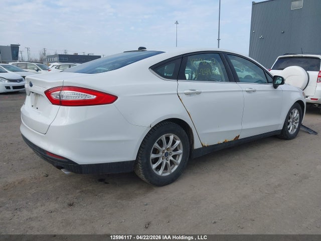 12596117 :رقم المزاد ، 3FA6P0G70FR259563 vin ، 2015 Ford Fusion S مزاد بيع