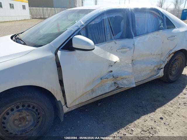 4T1BD1FK6EU127312 Toyota CAMRY HYBRID