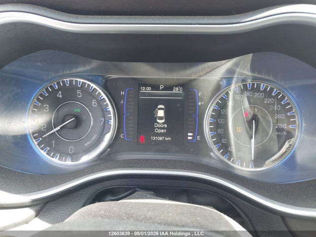 Chrysler 200 Limited 2016 1C3CCCAB5GN198047 Image 7