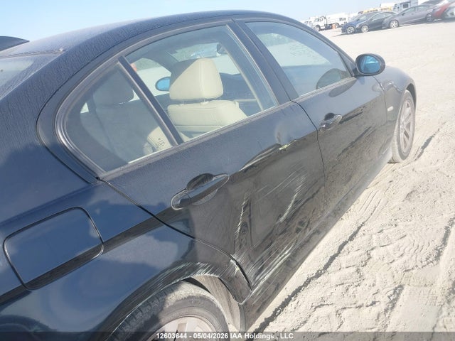 2006 Bmw 325i მანქანა იყიდება აუქციონზე, vin: WBAVB13596PT14336, აუქციონის ნომერი: 12603644