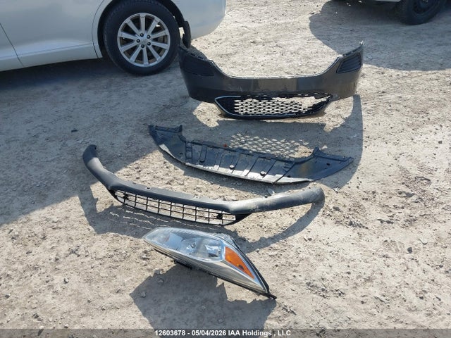 1FADP3K24JL262932 Ford FOCUS SE