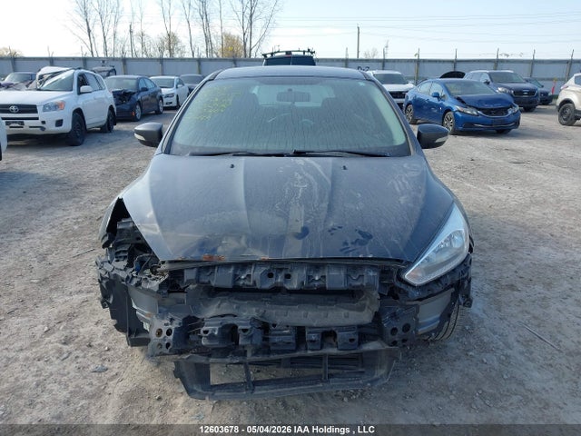 1FADP3K24JL262932 Ford FOCUS SE