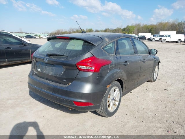 1FADP3K24JL262932 Ford FOCUS SE