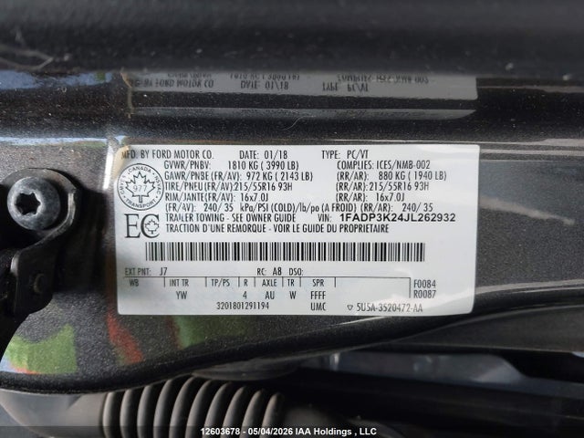 1FADP3K24JL262932 Ford FOCUS SE